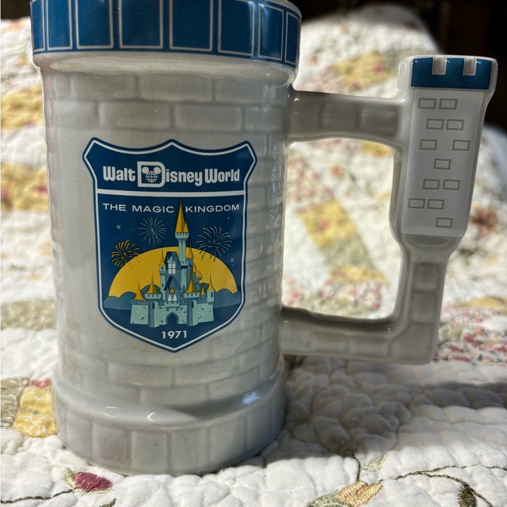 Vintage Walt Disney World castle mug new never used